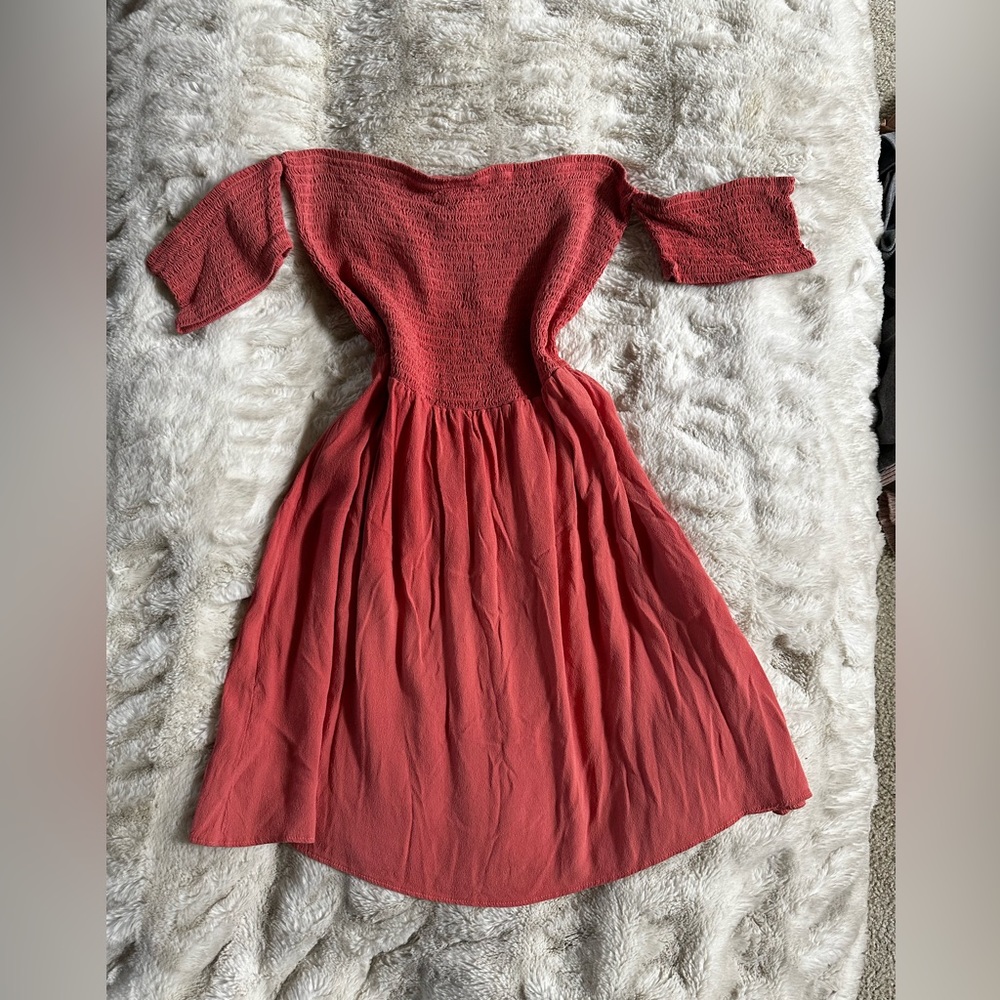 💓 Pink Victoria secret off the shoulder midi dress